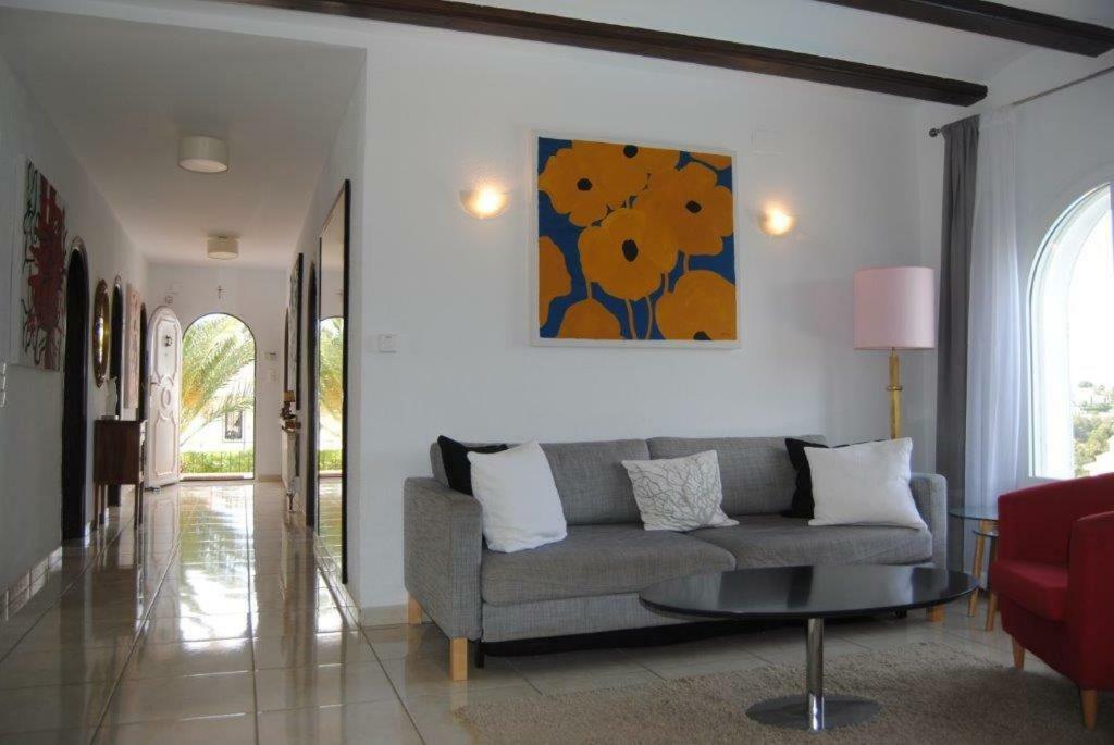 Villa Bozena เดเนีย ภายนอก รูปภาพ
