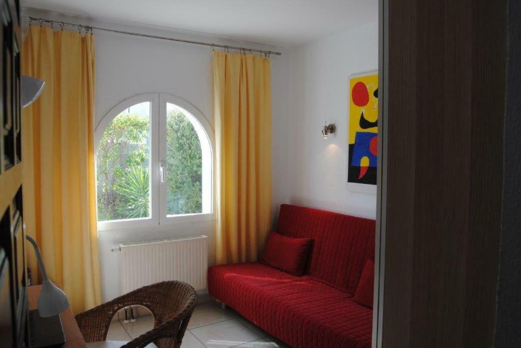 Villa Bozena เดเนีย ภายนอก รูปภาพ